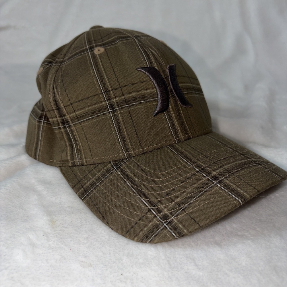 Men's‎ Hurley Baseball Cap Y2K Hat Size S/M Flexfit Brown Plaid Classic Preppy